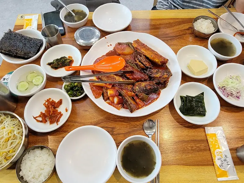 풍촌코다리네 전체 테이블 세팅