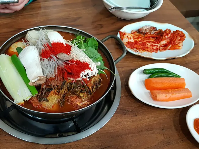 감자국 한상차림