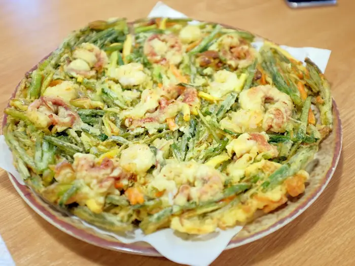 전체적인 해물파전 모습