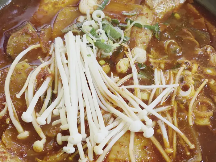 갈치조림의 풍성한 건더기