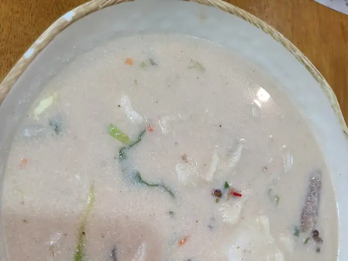 걸쭉하고 따뜻한 들깨수제비 국물