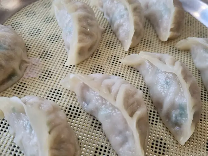 갓 쪄낸 찐만두