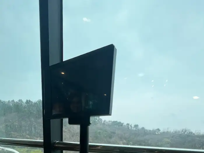 진주 하이아시아 레스토랑의 창밖 풍경