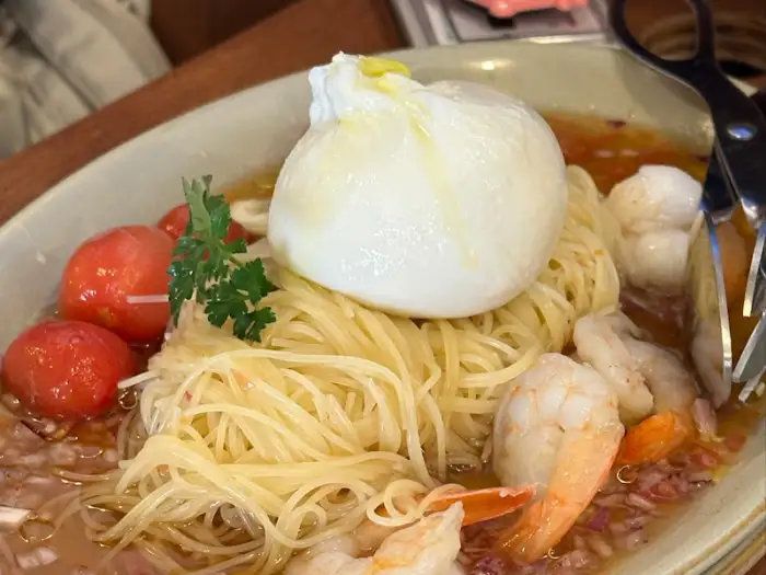 콜드 부라타 파스타