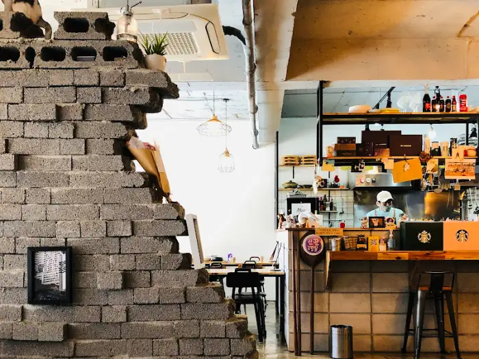 [상호명] 내부 공간 (카운터석)