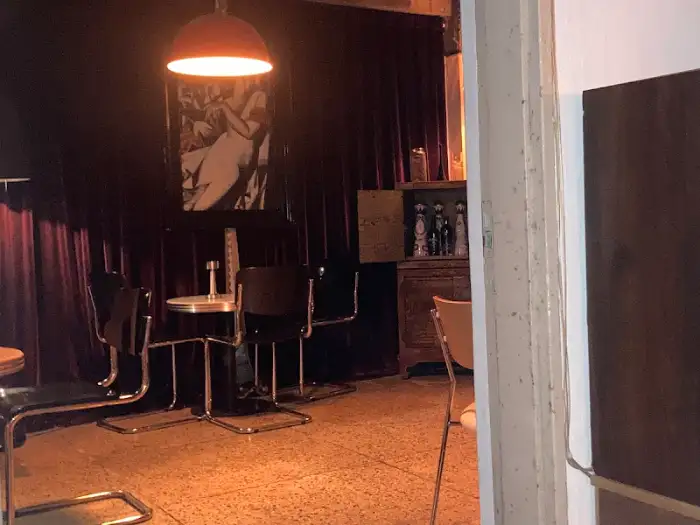 파브릭 서울의 아늑한 내부 공간