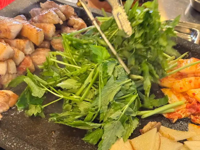 미나리와 삼겹살