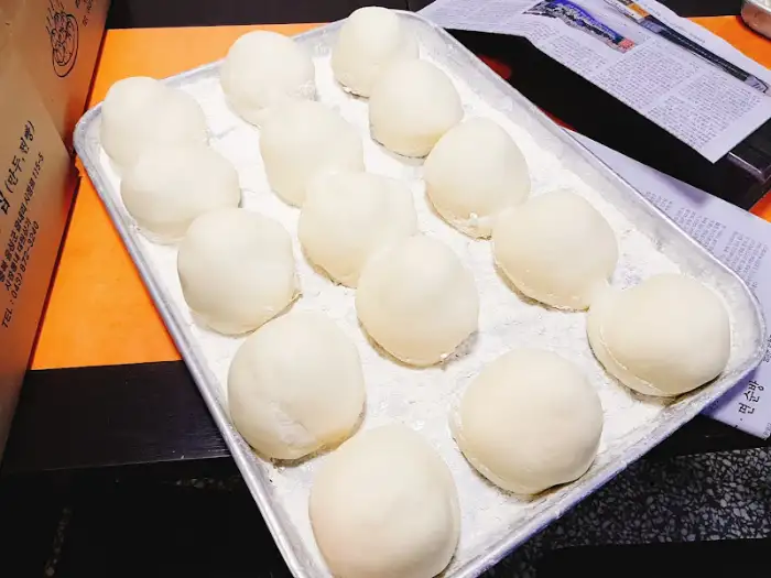 다른 각도에서 본 찐빵 반죽