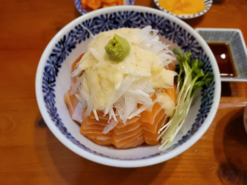 신선한 연어의 자태