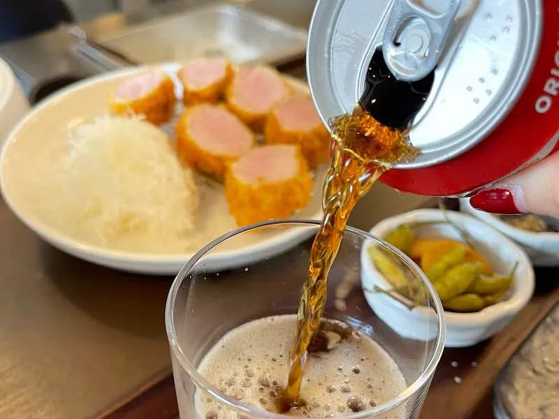 음료와 함께 즐기는 돈카츠