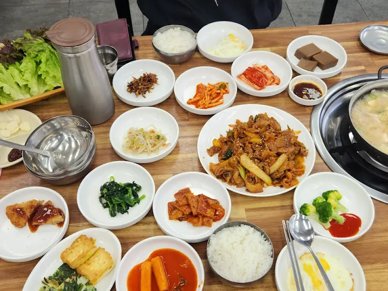 푸짐한 한 상 차림