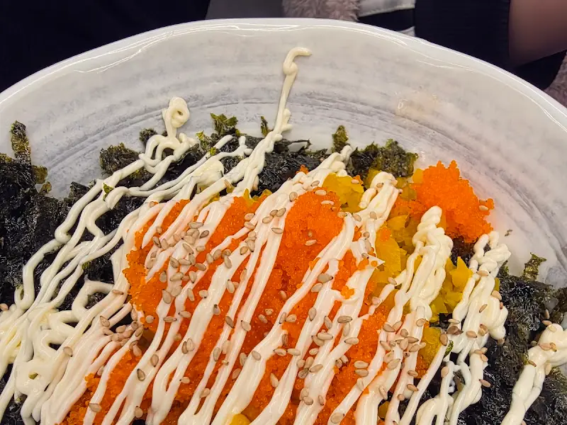 날치알 마요 주먹밥