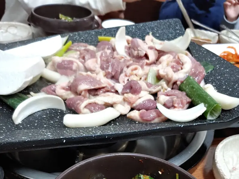 풍성집 오리 로스 근접샷