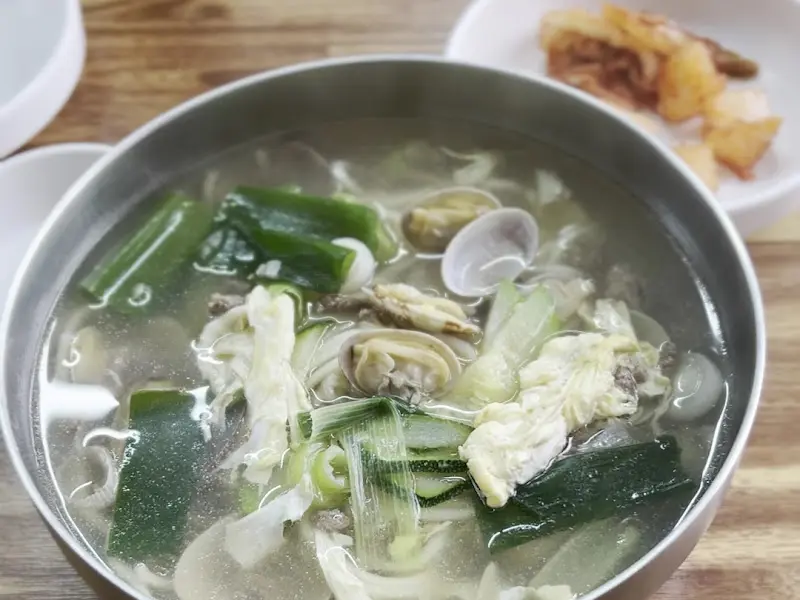 : 맑은 칼국수