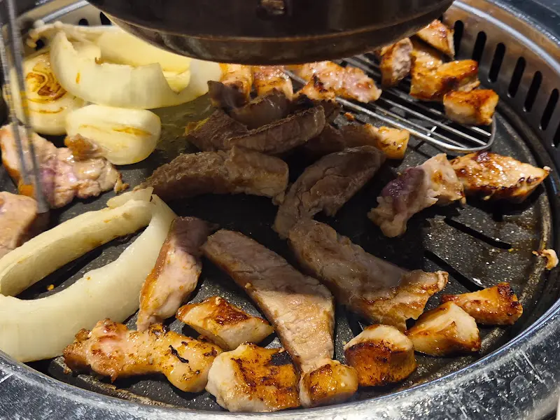 잘 구워진 오겹살