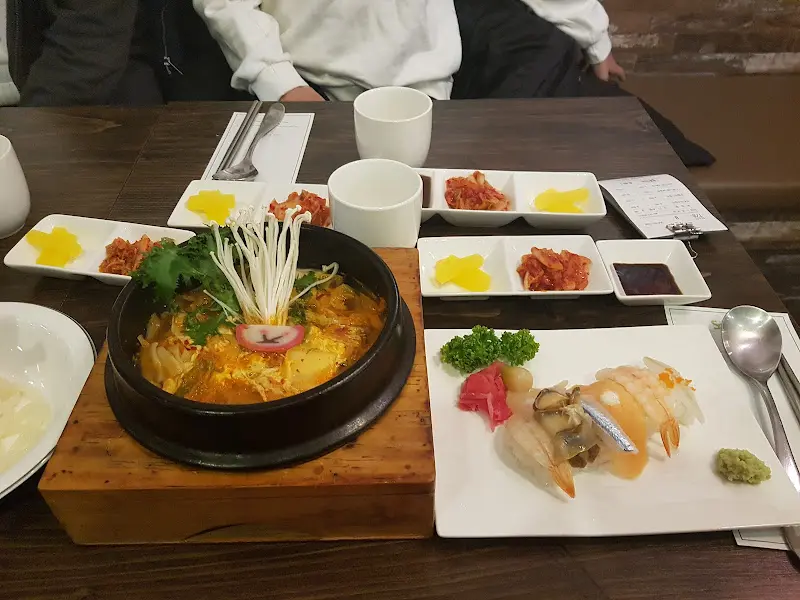 정갈하게 차려진 텐소마의 한 상 차림