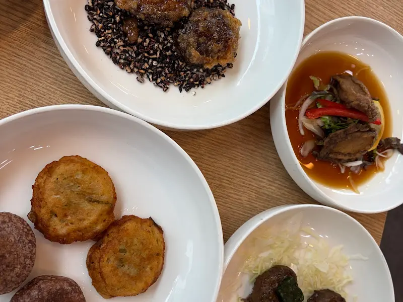 정갈한 코스 요리