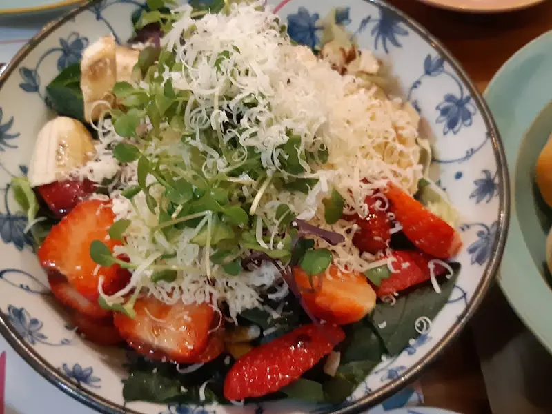 스테이크 샐러드