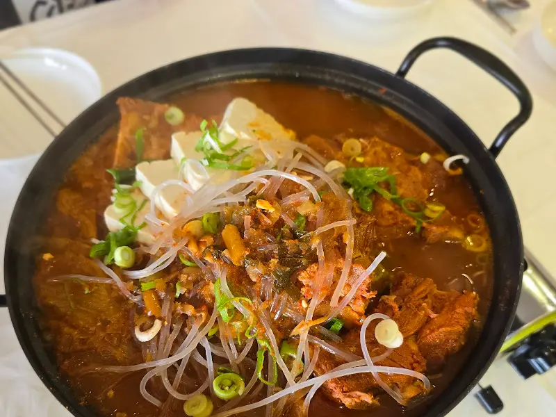 묵은지 등뼈전골