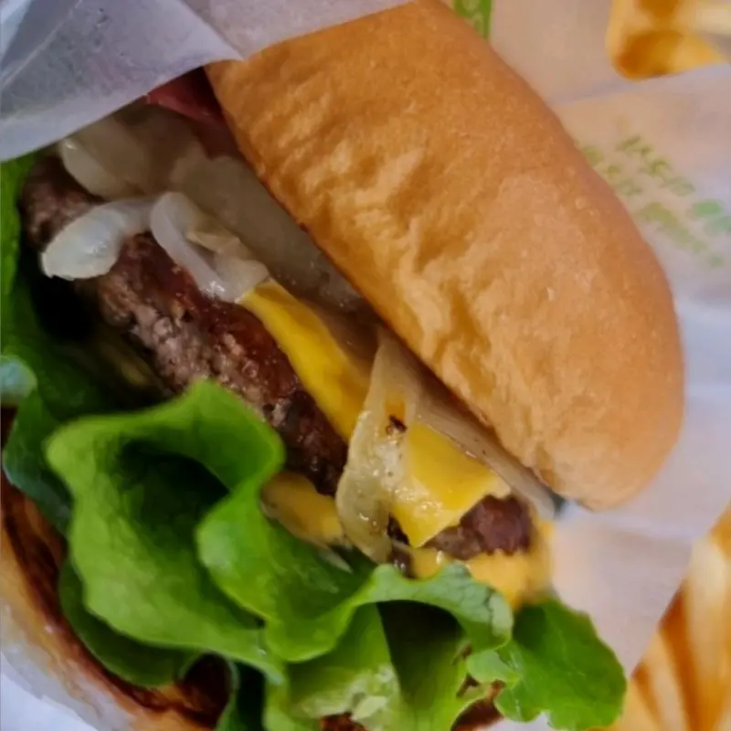 베이컨 치즈 버거