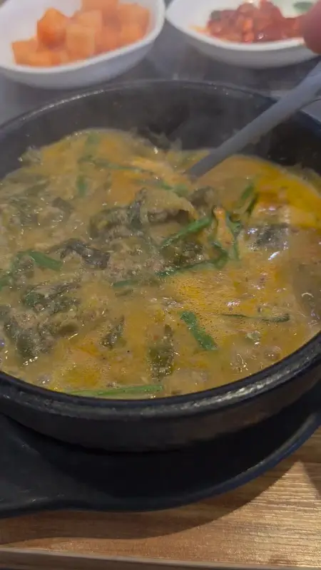 보글보글 끓는 추어탕의 향긋한 향