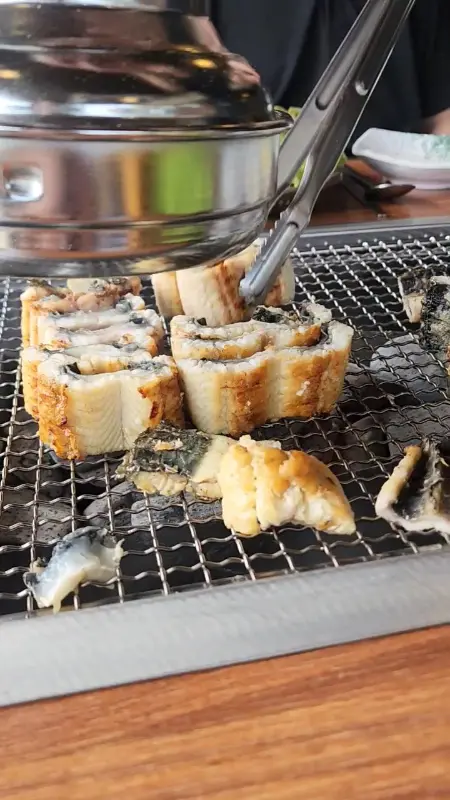 장어 굽는 영상