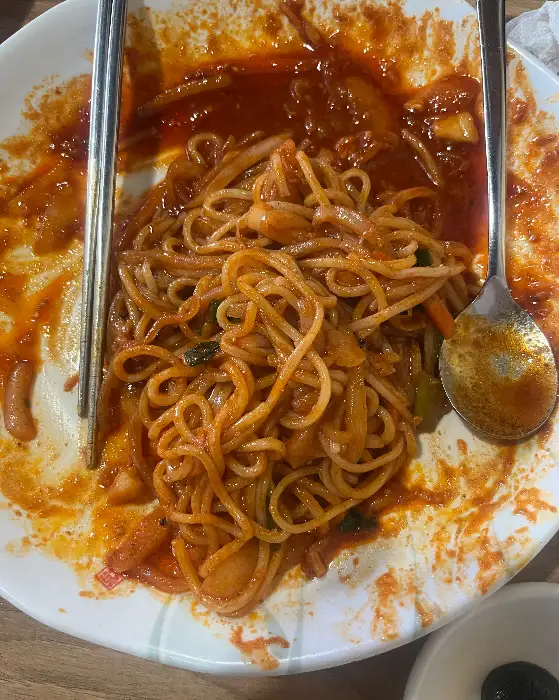 푸짐한 차돌짬뽕