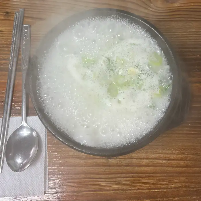 끓고 있는 설렁탕