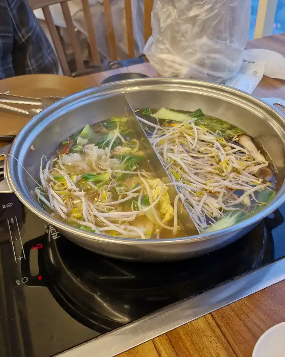 샤브샤브 반반 육수
