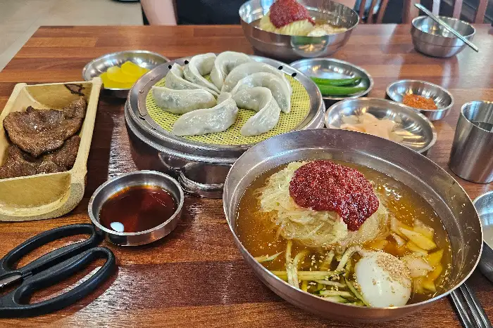 안동밀면과 숯불고기