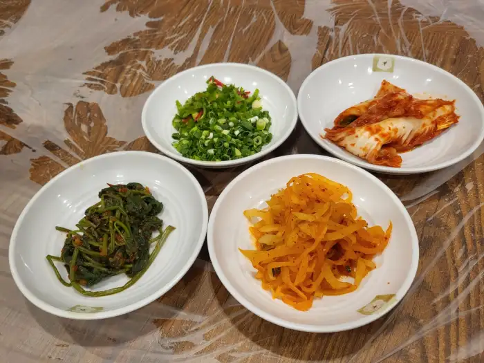 다양한 밑반찬