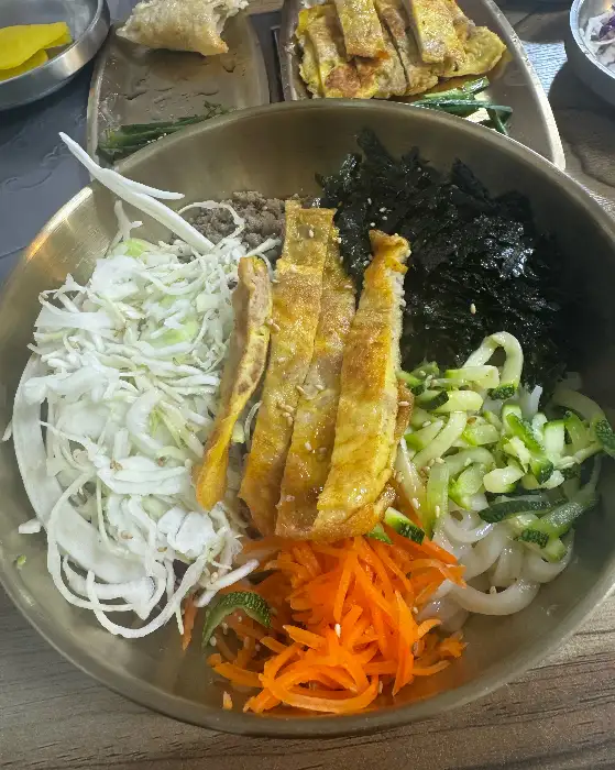 육전 비빔 칼국수