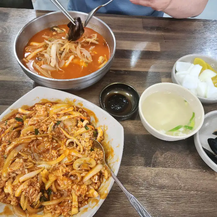 요리성 홀 내부 모습
