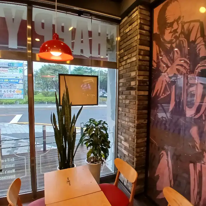 매장 내부 인테리어