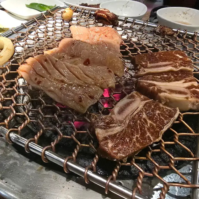 잘 익은 대창 조각