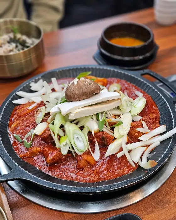 묵은지 갈비찜과 함께 나온 곤드레밥