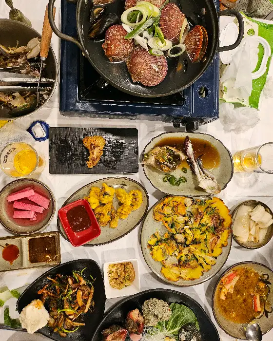 푸짐한 해물탕