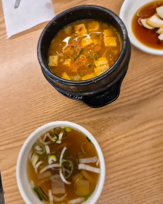 따끈하고 정갈한 된장찌개