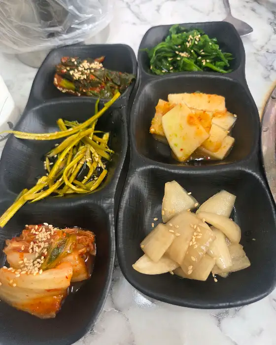 밑반찬 구성