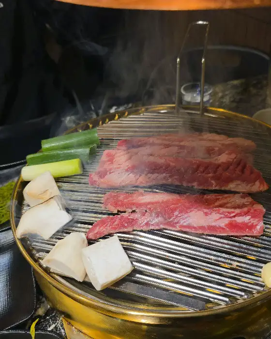 신선한 생갈비의 단면