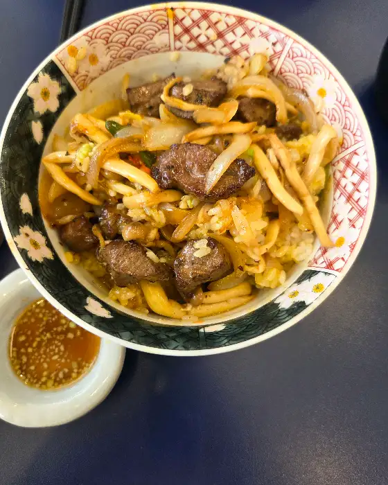 맛있어 보이는 덮밥