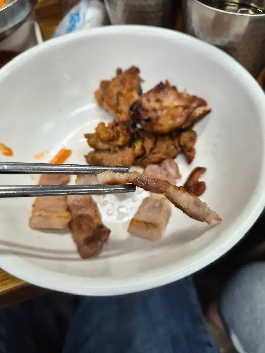 육회비빔밥에 곁들여 먹는 토하젓