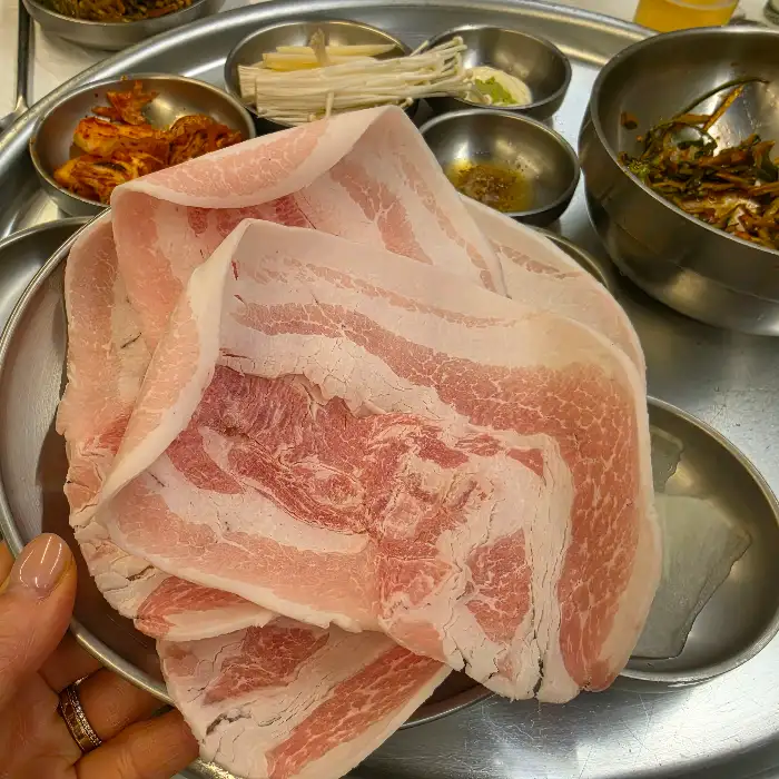 삼겹살과 기본 찬