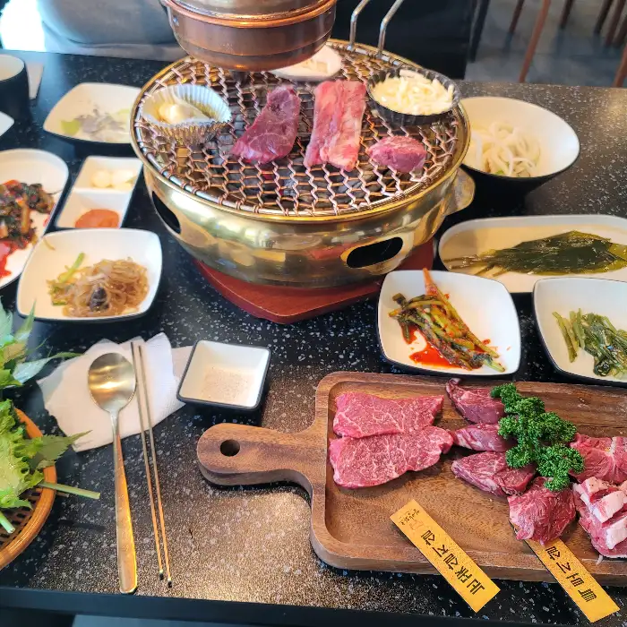 불판 위 살치살