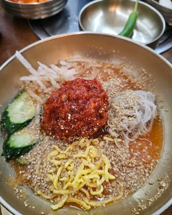 금손정 물비빔냉면