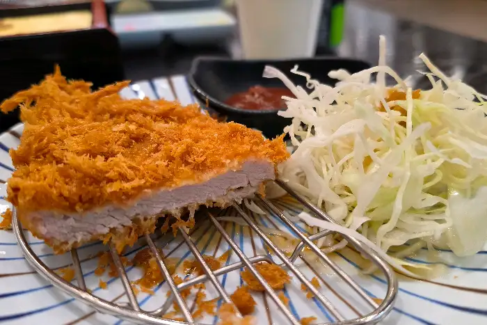 돈까스 단면