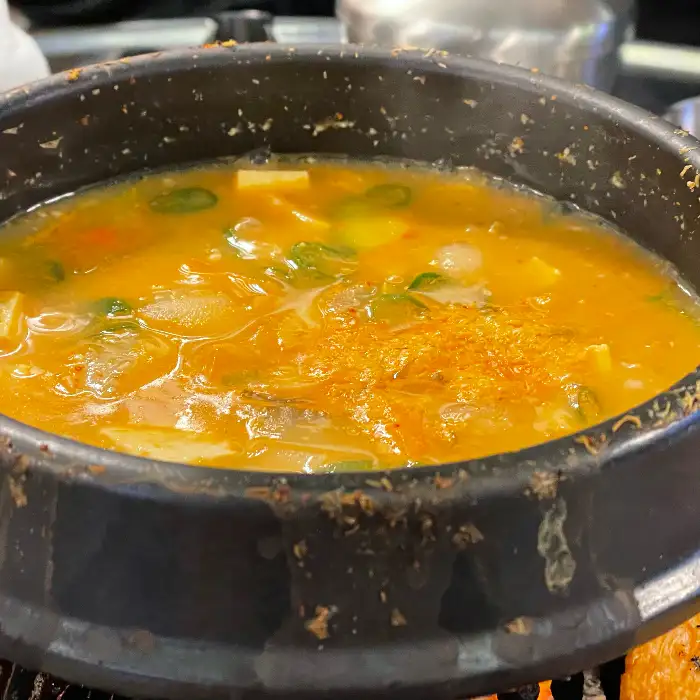 보글보글 끓고 있는 된장찌개