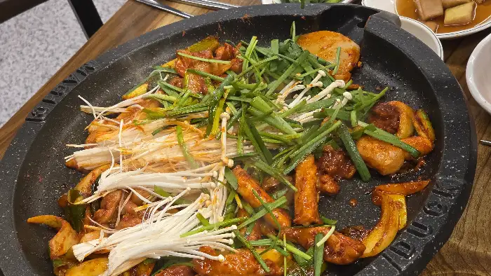오리구이와 채소