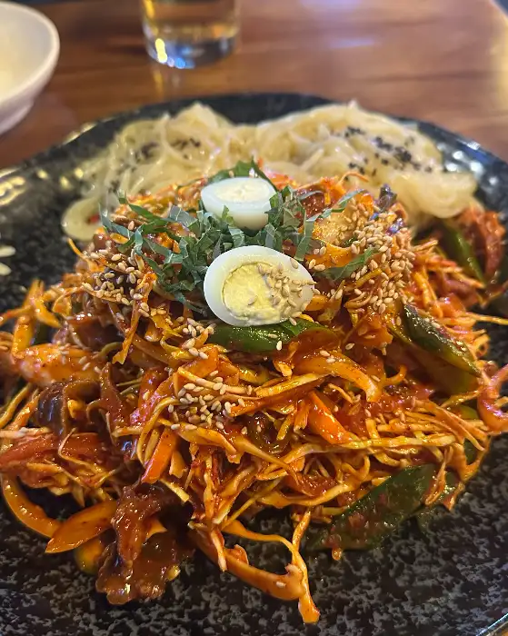푸짐한 콩나물국밥