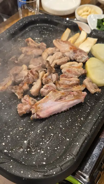 오리구이 굽는 모습